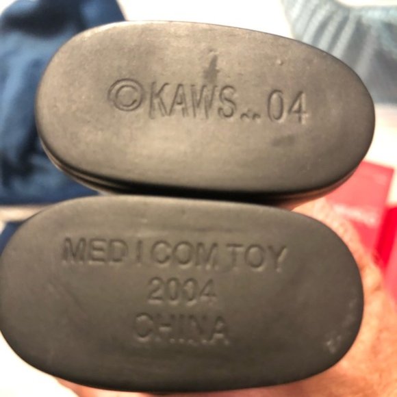 KAWS 2004 Black Five Years Later Companion - Picture 8 of 9